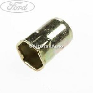 Piulita prindere panou bord Ford puma 1.4 16v